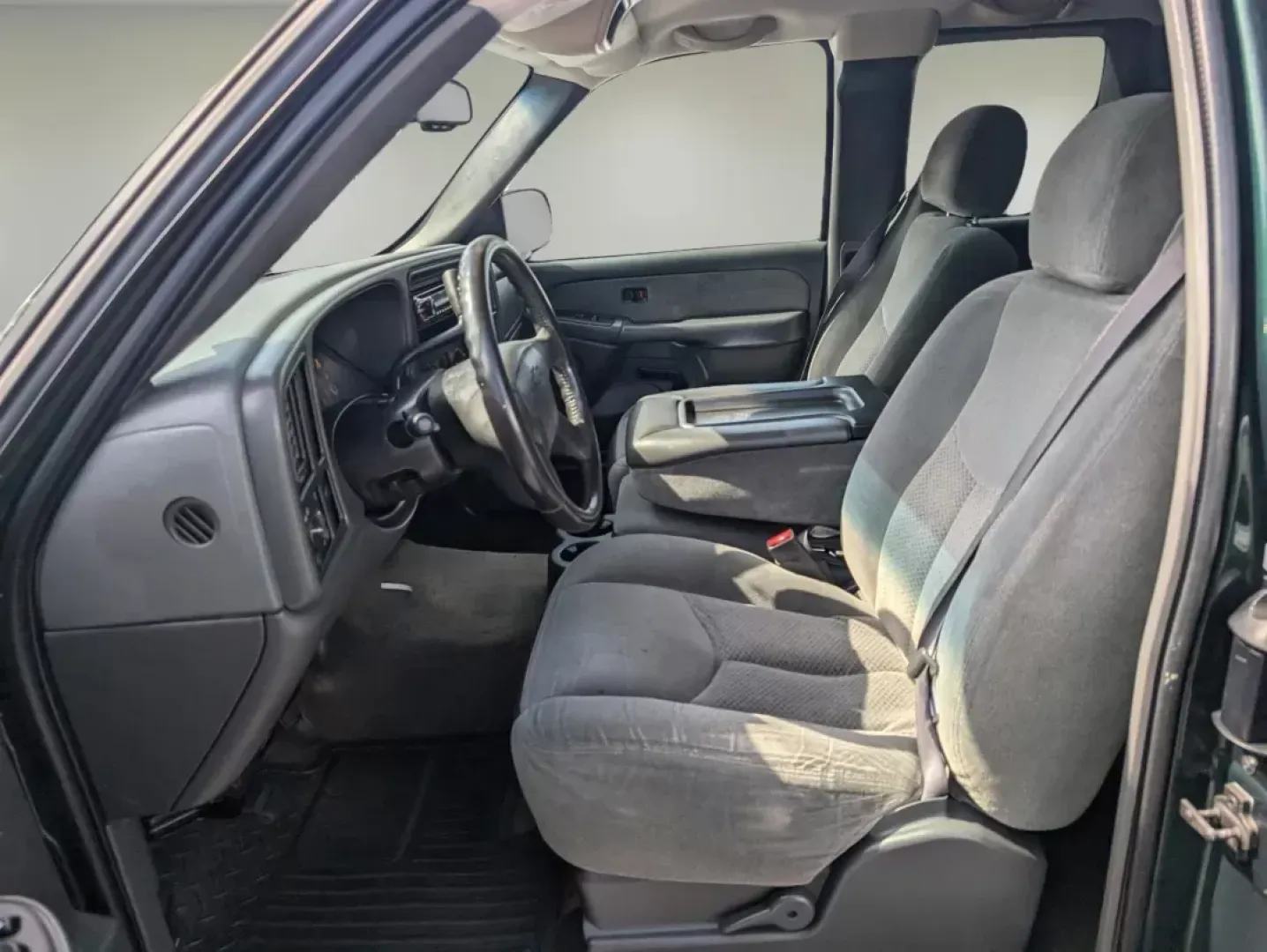 2003 /Dark Charcoal Chevrolet Silverado 1500 LS (2GCEC19V331) with an Gas V8 4.8L/293 engine, 4-Speed Automatic w/OD transmission, located at 521 Old Farm Lane Rd, Prattville, AL, 36066, (334) 325-1505, 32.482460, -86.416367 - **Discover Adventure with This 2003 Chevrolet Silverado 1500 at Gils Auto - Prattville!**<br /> <br /> Are you ready to take your driving experience to the next level? This 2003 Chevrolet Silverado 1500, available now at Gils Auto in Prattville, AL, is not just a vehicle; it's your ticket to freedom - Photo#9