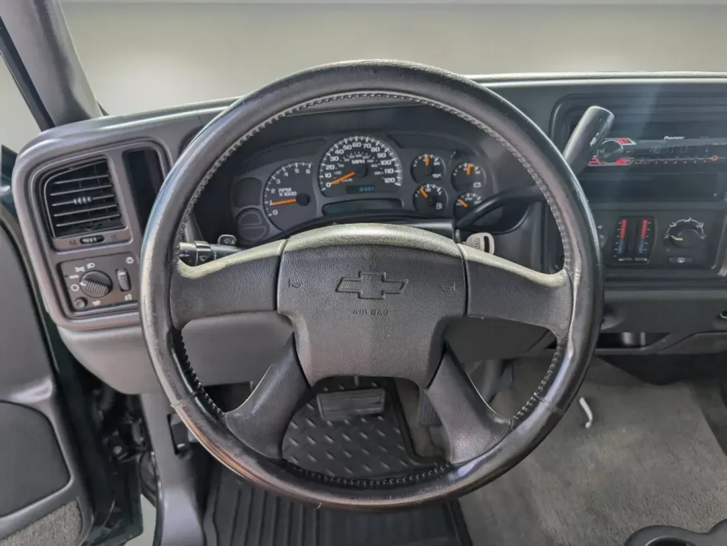 2003 /Dark Charcoal Chevrolet Silverado 1500 LS (2GCEC19V331) with an Gas V8 4.8L/293 engine, 4-Speed Automatic w/OD transmission, located at 521 Old Farm Lane Rd, Prattville, AL, 36066, (334) 325-1505, 32.482460, -86.416367 - **Discover Adventure with This 2003 Chevrolet Silverado 1500 at Gils Auto - Prattville!**<br /> <br /> Are you ready to take your driving experience to the next level? This 2003 Chevrolet Silverado 1500, available now at Gils Auto in Prattville, AL, is not just a vehicle; it's your ticket to freedom - Photo#15