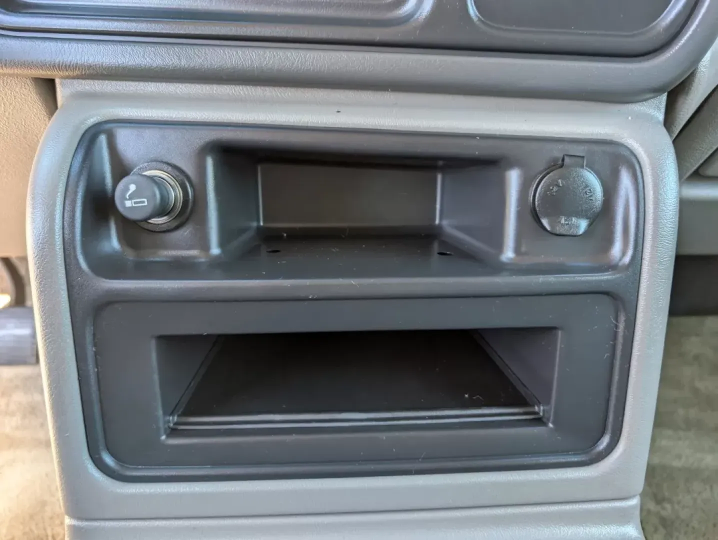 2003 /Pewter/Dark Pewter GMC Yukon SLT (1GKEC13Z83J) with an Other engine, located at 1430 Gateway Drive, Opelika, AL, 36801, (334) 239-0944, 32.637871, -85.409790 - **Discover Adventure and Comfort with the 2003 GMC Yukon SLT at Gils Auto - Phenix City**<br /> <br /> If you're on the hunt for a reliable SUV that embodies comfort and versatility, look no further than the 2003 GMC Yukon SLT, available now at Gils Auto in Phenix City, AL. This robust vehicle offer - Photo#14