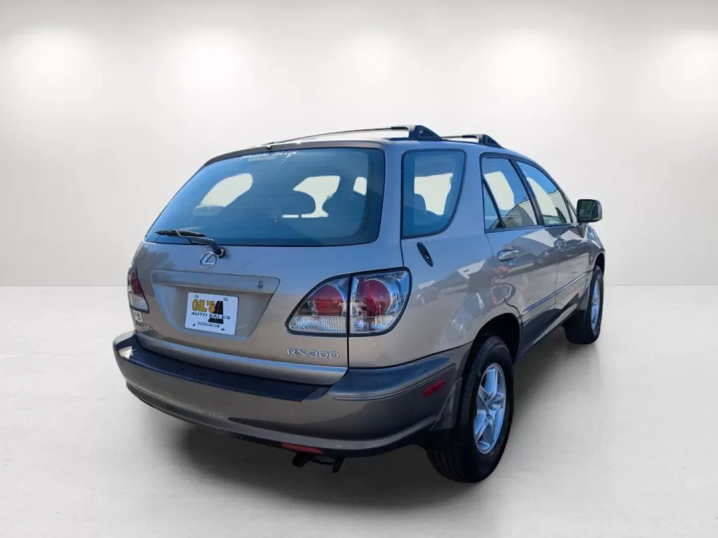 2003 Lexus RX 300 (JTJGF10U330) with an Other engine, located at 1430 Gateway Drive, Opelika, AL, 36801, (334) 239-0944, 32.637871, -85.409790 - **Explore the 2003 Lexus RX 300: Your Perfect Companion for Family Adventures and Daily Commutes!**<br /> <br /> Are you seeking a reliable vehicle that caters to your family's needs while ensuring comfort and style? Look no further! This 2003 Lexus RX 300, available at **Gils Auto** in **Phenix Cit - Photo#4