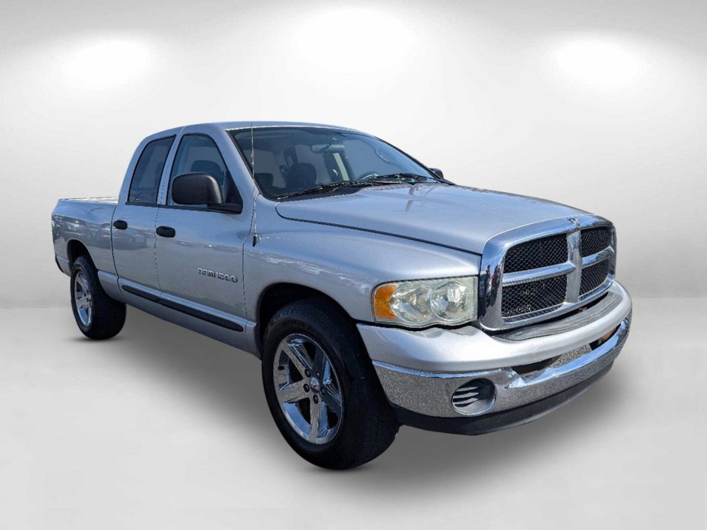 2004 Dodge Ram 1500 (1D7HA18N04S) with an Gas V8 4.7L/287 engine, located at 3959 U.S. 80 W, Phenix City, AL, 36870, (334) 297-4885, 32.469296, -85.135185 - 2004 Dodge Ram 1500 - Photo#6