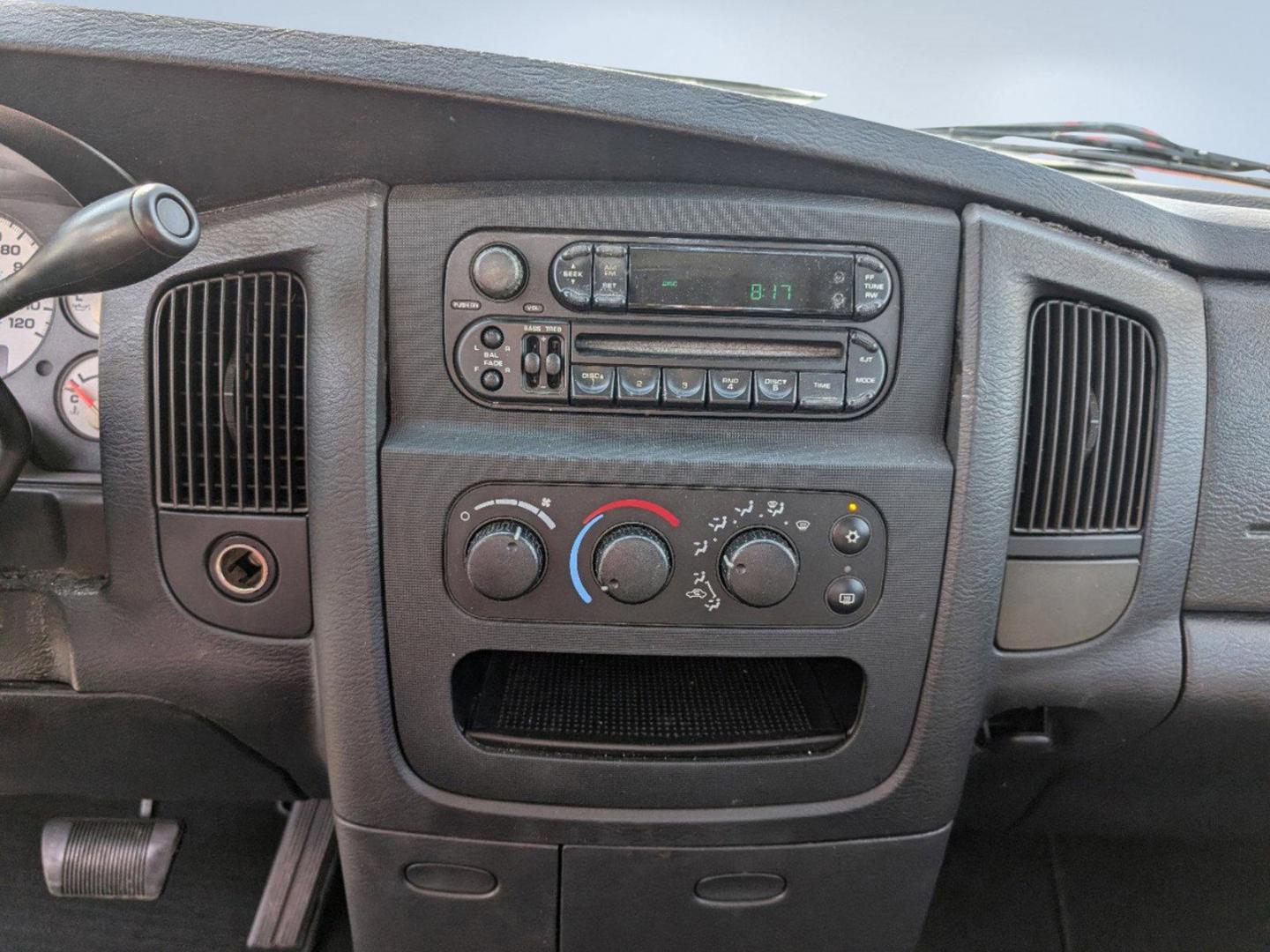 2004 Dodge Ram 1500 (1D7HA18N04S) with an Gas V8 4.7L/287 engine, located at 3959 U.S. 80 W, Phenix City, AL, 36870, (334) 297-4885, 32.469296, -85.135185 - 2004 Dodge Ram 1500 - Photo#15