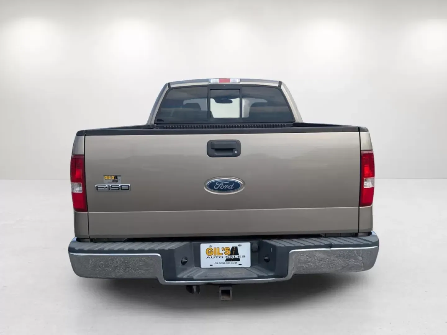2004 Ford F-150 XLT (1FTRX12W34N) with an Other engine, located at 5115 14th Ave., Columbus, GA, 31904, (706) 323-0345, 32.511494, -84.971046 - **Unleash Your Adventurous Spirit with the 2004 Ford F-150 XLT - A Perfect Pickup for Weekend Warriors!**<br /> <br /> Are you craving a reliable pickup truck that can handle both your daily commute and your next weekend adventure? Look no further than this versatile 2004 Ford F-150 XLT, available n - Photo#5