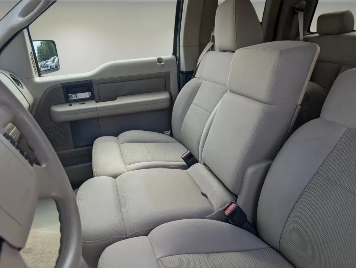 2004 Ford F-150 XLT (1FTRX12W34N) with an Other engine, located at 5115 14th Ave., Columbus, GA, 31904, (706) 323-0345, 32.511494, -84.971046 - **Unleash Your Adventurous Spirit with the 2004 Ford F-150 XLT - A Perfect Pickup for Weekend Warriors!**<br /> <br /> Are you craving a reliable pickup truck that can handle both your daily commute and your next weekend adventure? Look no further than this versatile 2004 Ford F-150 XLT, available n - Photo#10
