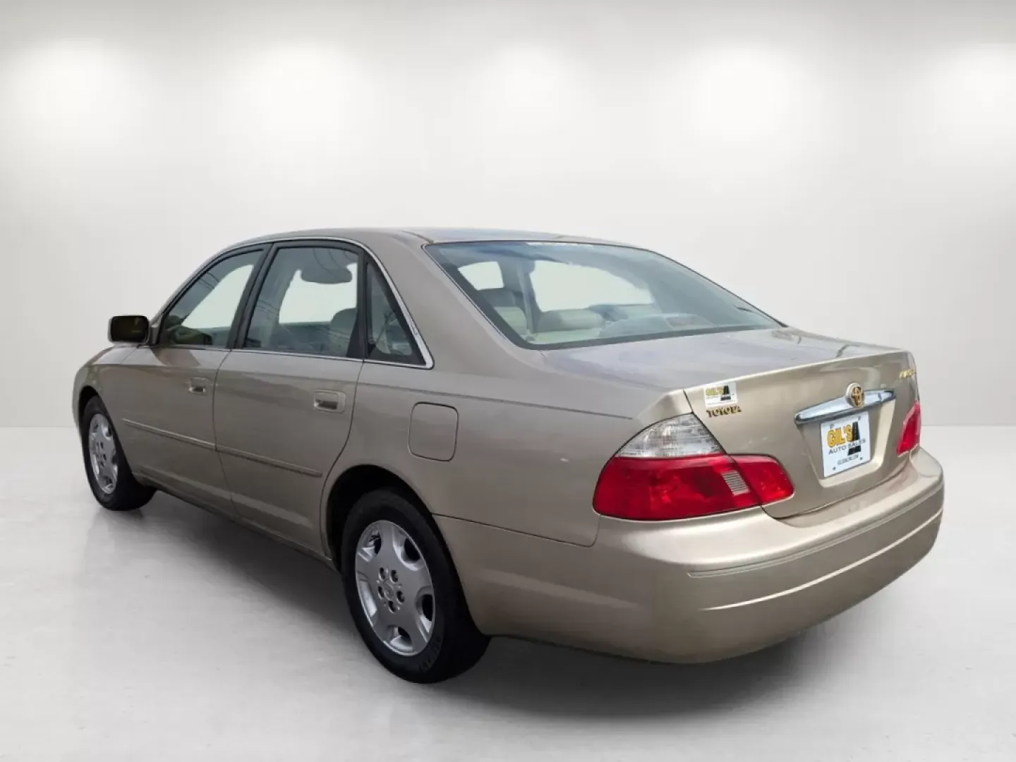 2004 Toyota Avalon XLS (4T1BF28B44U) with an Other engine, located at 5115 14th Ave., Columbus, GA, 31904, (706) 323-0345, 32.511494, -84.971046 - **Get Ready to Elevate Your Commute with the 2004 Toyota Avalon XLS at Gils Auto in Prattville!**<br /> <br /> Imagine gliding through the streets of Prattville, AL, in a vehicle that combines comfort, reliability, and style-all while staying within budget. The 2004 Toyota Avalon XLS sedan is not ju - Photo#6
