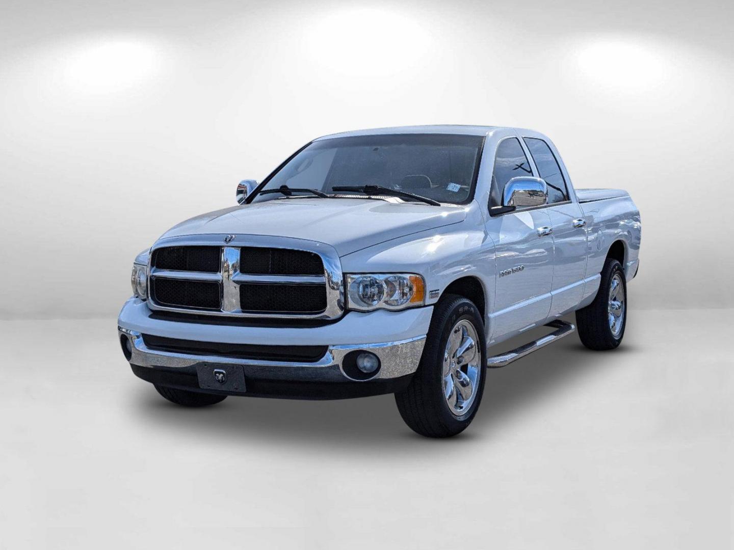 2005 Dodge Ram 1500 (1D7HA18D45S) with an Gas V8 5.7L/350 engine, located at 3959 U.S. 80 W, Phenix City, AL, 36870, (334) 297-4885, 32.469296, -85.135185 - 2005 Dodge Ram 1500 - Photo#3