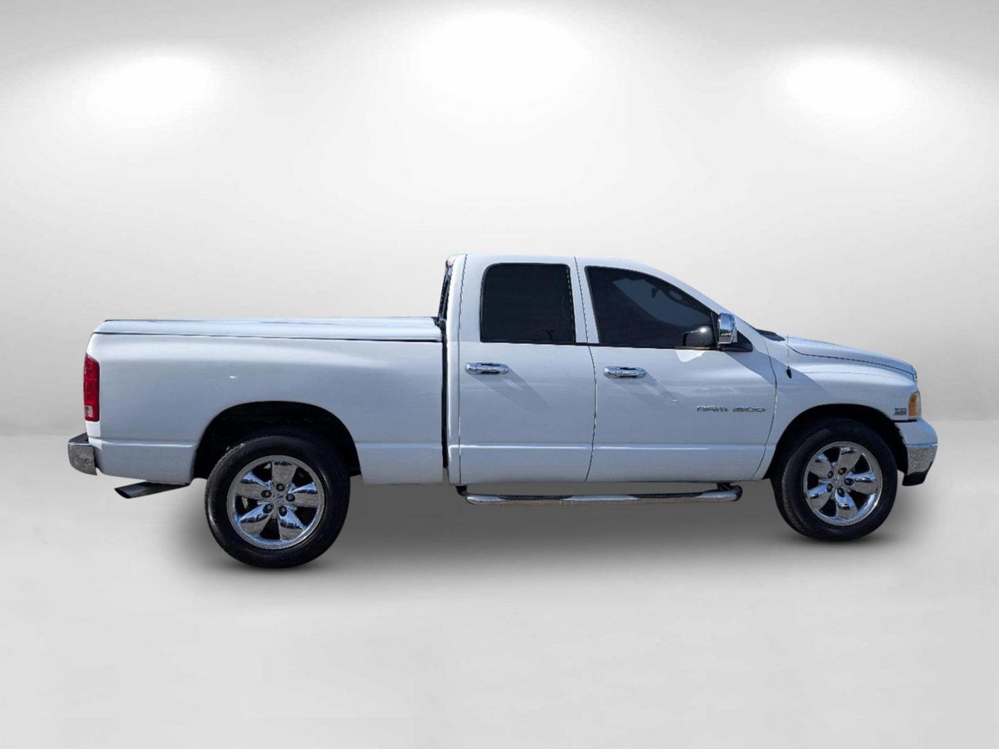 2005 Dodge Ram 1500 (1D7HA18D45S) with an Gas V8 5.7L/350 engine, located at 3959 U.S. 80 W, Phenix City, AL, 36870, (334) 297-4885, 32.469296, -85.135185 - 2005 Dodge Ram 1500 - Photo#6