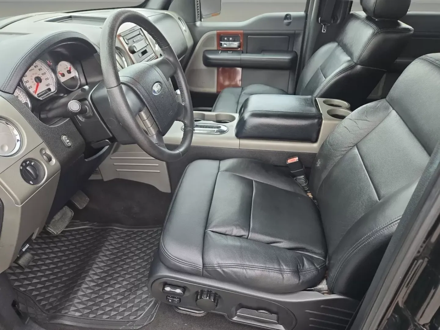 2005 Ford F-150 Lariat (1FTPW12595K) with an Other engine, located at 521 Old Farm Lane Rd, Prattville, AL, 36066, (334) 325-1505, 32.482460, -86.416367 - **Discover Your Next Adventure with the 2005 Ford F-150 from Gils Auto - Prattville!**<br /> <br /> Are you ready to elevate your weekend adventures or tackle your daily commute with confidence? This rugged yet comfortable 2005 Ford F-150, available at Gils Auto in Prattville, AL, is designed for th - Photo#12