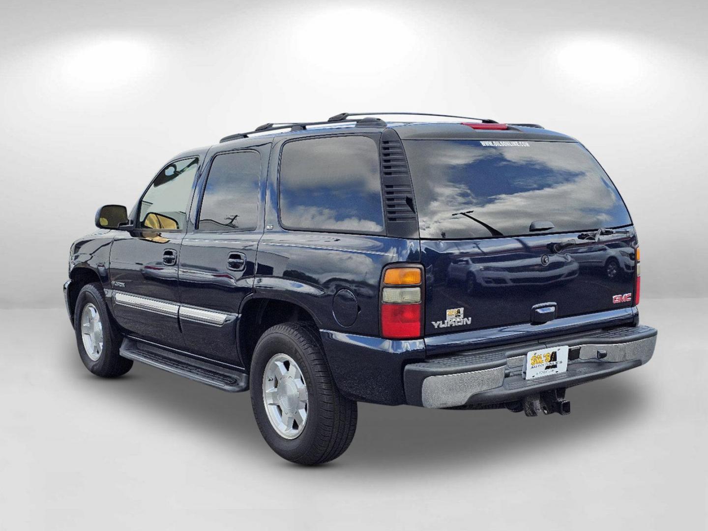 2006 Deep Blue Metallic /Pewter/Dark Pewter GMC Yukon SLT (1GKEC13T76R) with an Gas/Ethanol V8 5.3L/325 engine, 4-Speed Automatic w/OD transmission, located at 804 22nd Ave, Phenix City, AL, 36870, (334) 297-1860, 32.484749, -85.024475 - 2006 GMC Yukon SLT - Photo#8