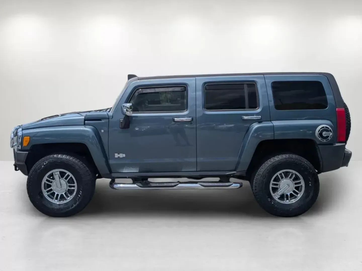 2006 /Ebony Hummer H3 (5GTDN136768) with an Other engine, located at 804 22nd Ave, Phenix City, AL, 36870, (334) 297-1860, 32.484749, -85.024475 - **Conquer the Open Road with the 2006 Hummer H3 Your Adventure Awaits!**<br /> <br /> Are you ready to take on your next adventure? Whether you're exploring off the beaten path or cruising around Phenix City, AL, the 2006 Hummer H3 is the ideal SUV for those who crave excitement! With its robust 4W - Photo#7