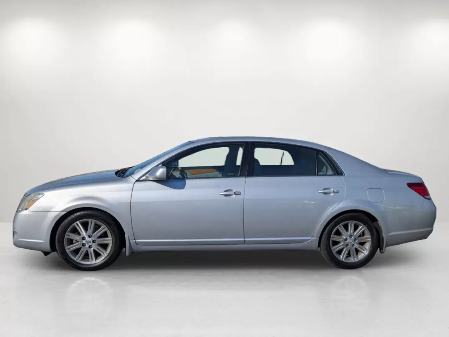 2006 Toyota Avalon Limited (4T1BK36B36U) with an Other engine, located at 804 22nd Ave, Phenix City, AL, 36870, (334) 297-1860, 32.484749, -85.024475 - **Experience Comfort and Reliability with This 2006 Toyota Avalon Limited at Gils Auto in Phenix City!**<br /> <br /> If you're looking for a car that balances comfort, style, and performance, the 2006 Toyota Avalon Limited is the perfect choice for your daily commute, family outings, or weekend adv - Photo#7