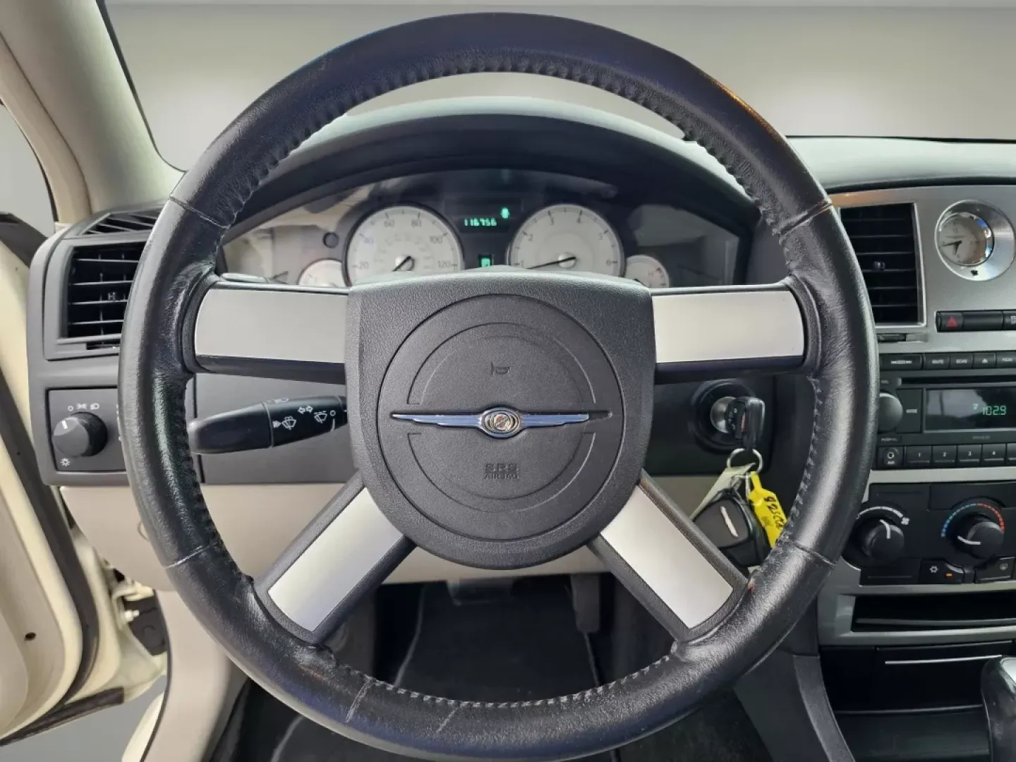 2007 Chrysler 300 Touring (2C3KA53G47H) with an Other engine, located at 1430 Gateway Drive, Opelika, AL, 36801, (334) 239-0944, 32.637871, -85.409790 - **Experience Comfort and Style with the 2007 Chrysler 300 at Gils Auto!** <br /> <br /> Are you in search of a reliable vehicle that provides both comfort and style for your daily commutes or weekend getaways? Look no further than the stunning 2007 Chrysler 300 available now at Gils Auto in Phenix - Photo#10