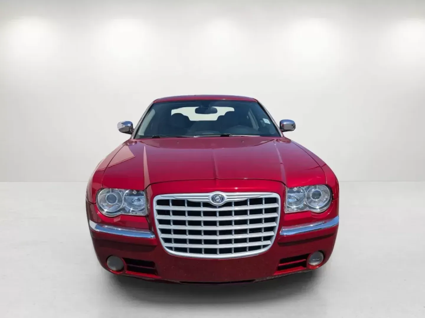 2007 Chrysler 300 (2C3KA63H47H) with an Gas V8 5.7L/345 engine, 5-Speed Automatic transmission, located at 5115 14th Ave., Columbus, GA, 31904, (706) 323-0345, 32.511494, -84.971046 - 2007 Chrysler 300 - Photo#1