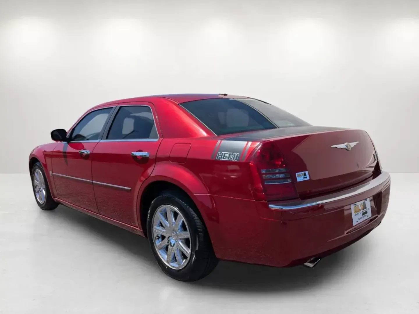 2007 Chrysler 300 (2C3KA63H47H) with an Gas V8 5.7L/345 engine, 5-Speed Automatic transmission, located at 5115 14th Ave., Columbus, GA, 31904, (706) 323-0345, 32.511494, -84.971046 - 2007 Chrysler 300 - Photo#6