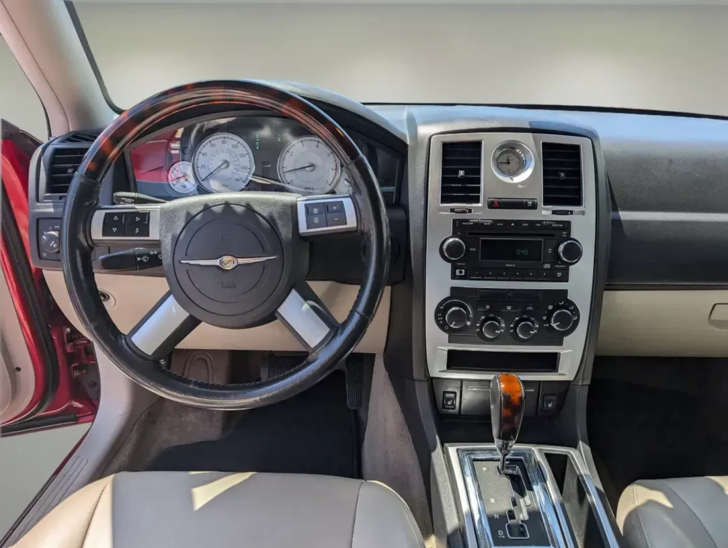 2007 Chrysler 300 (2C3KA63H47H) with an Gas V8 5.7L/345 engine, 5-Speed Automatic transmission, located at 5115 14th Ave., Columbus, GA, 31904, (706) 323-0345, 32.511494, -84.971046 - 2007 Chrysler 300 - Photo#11