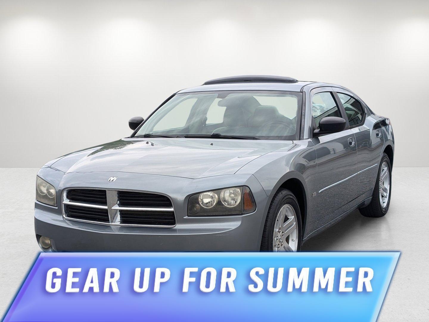 2007 Dodge Charger (2B3KA43G37H) with an Gas V6 3.5L/215 engine, 5-Speed Automatic transmission, located at 1430 Gateway Drive, Opelika, AL, 36801, (334) 239-0944, 32.637871, -85.409790 - 2007 Dodge Charger - Photo#0