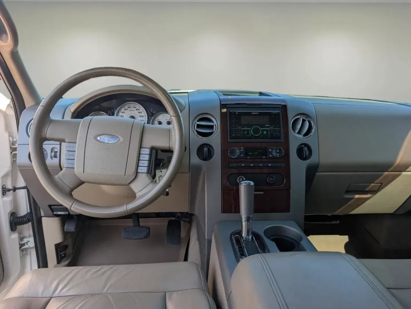 2007 Ford F-150 Lariat (1FTPW14V47F) with an Other engine, located at 3959 U.S. 80 W, Phenix City, AL, 36870, (334) 297-4885, 32.469296, -85.135185 - Are you ready to take on your next adventure with confidence and capability? Look no further than this 2007 Ford F-150, a rugged and reliable crew cab pickup perfect for weekend getaways, long commutes, or simply tackling your daily responsibilities. With its powerful 4WD drivetrain and spacious int - Photo#12