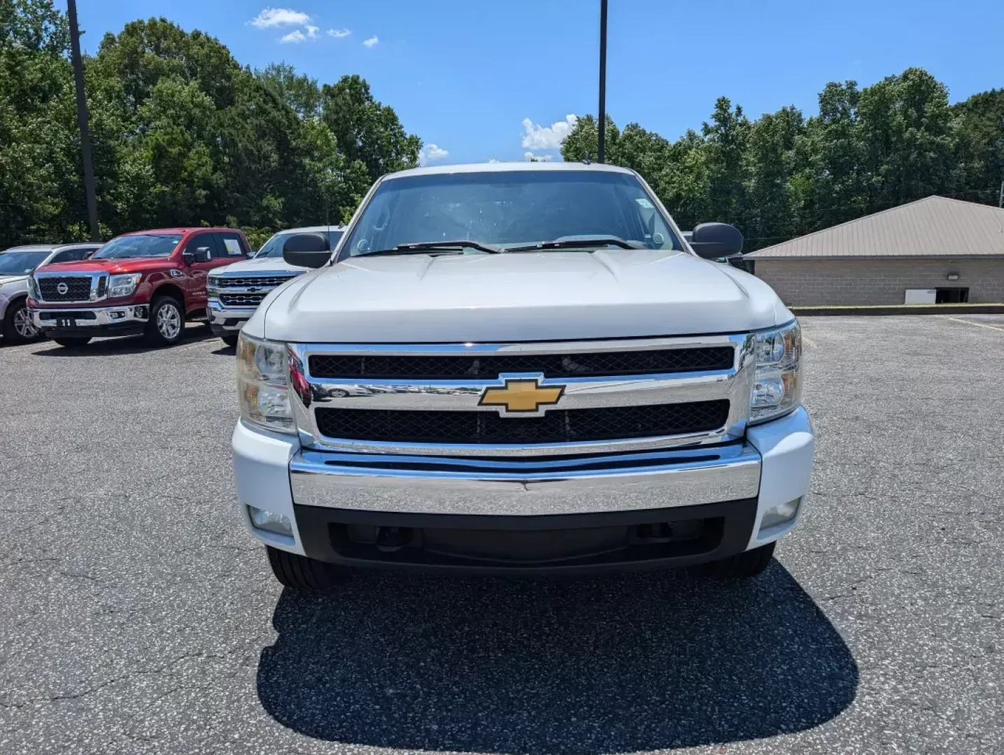 2008 /Ebony Chevrolet Silverado 1500 LT w/1LT (3GCEK13J58G) with an Other engine, located at 7000 Northlake Connector, Columbus, GA, 31904, (706) 987-8085, 32.524975, -84.978134 - **Adventure Awaits with the 2008 Chevrolet Silverado 1500 LT at Gils Auto - Columbus #2!**<br /> <br /> If you're seeking a reliable companion for family outings, weekend adventures, or even your daily commutes, look no further than this stunning 2008 Chevrolet Silverado 1500 LT, now available at Gi - Photo#1