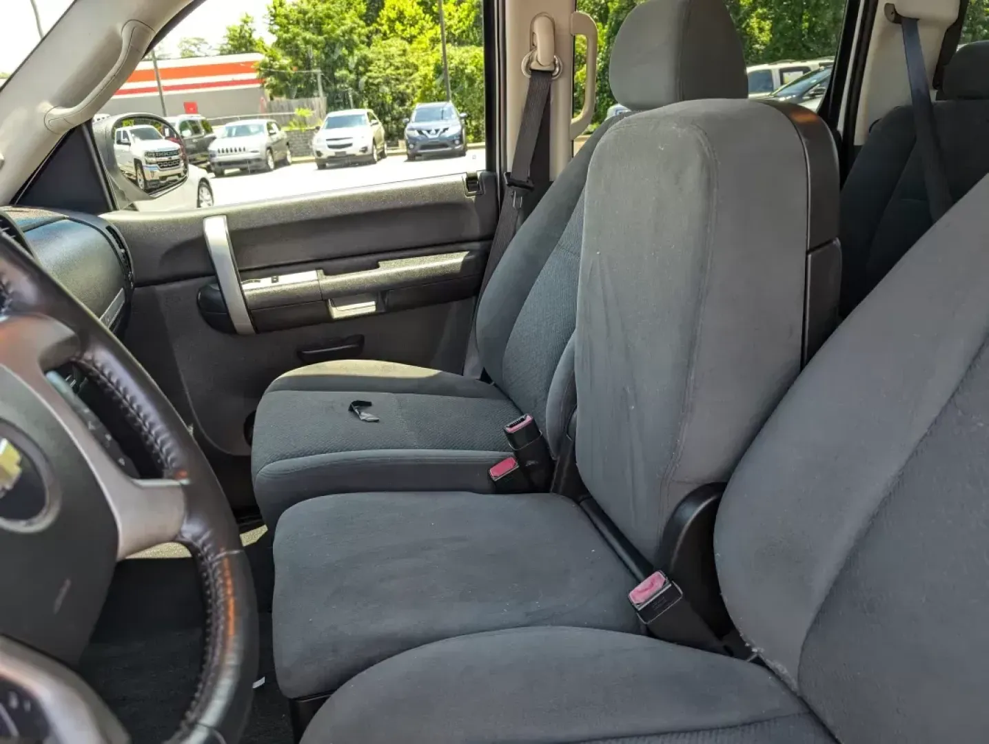 2008 /Ebony Chevrolet Silverado 1500 LT w/1LT (3GCEK13J58G) with an Other engine, located at 7000 Northlake Connector, Columbus, GA, 31904, (706) 987-8085, 32.524975, -84.978134 - **Adventure Awaits with the 2008 Chevrolet Silverado 1500 LT at Gils Auto - Columbus #2!**<br /> <br /> If you're seeking a reliable companion for family outings, weekend adventures, or even your daily commutes, look no further than this stunning 2008 Chevrolet Silverado 1500 LT, now available at Gi - Photo#10