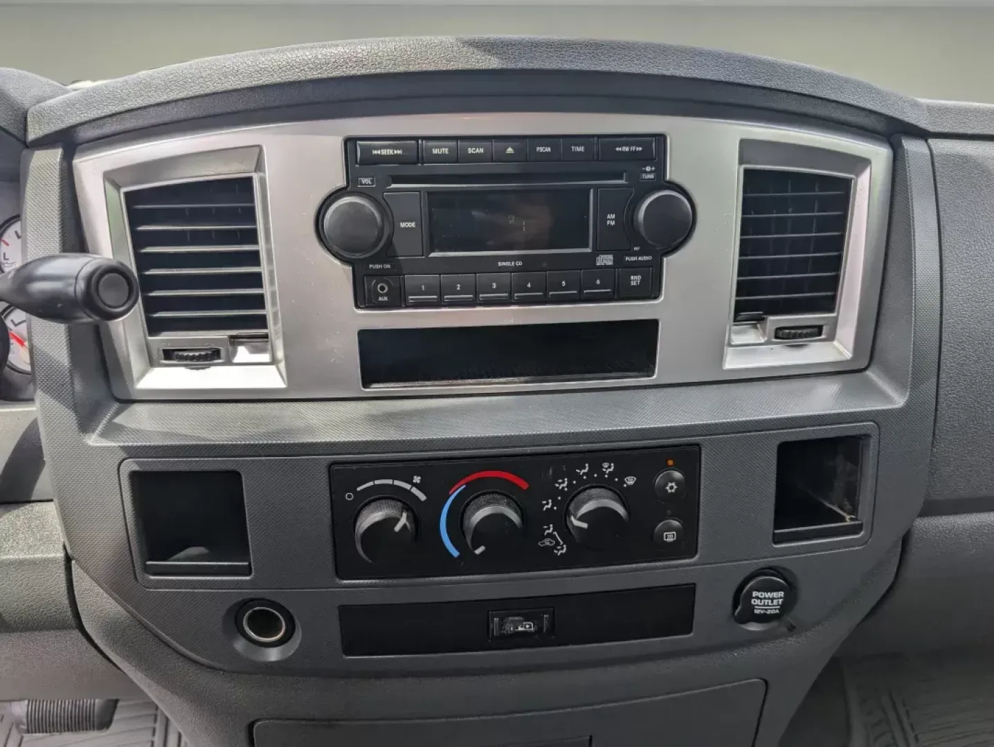 2008 /Medium Slate Gray Dodge Ram 1500 SLT (1D7HA18N38S) with an Gas V8 4.7L/287 engine, 5-Speed Automatic w/OD transmission, located at 5115 14th Ave., Columbus, GA, 31904, (706) 323-0345, 32.511494, -84.971046 - 2008 Dodge Ram 1500 SLT - Photo#15