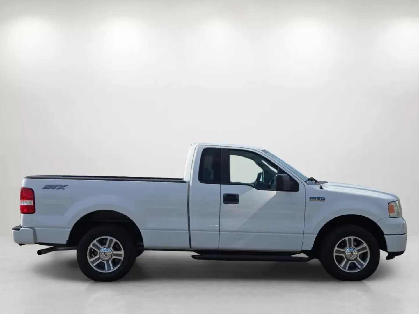 2008 Ford F-150 XL (1FTRF12W88K) with an Other engine, located at 521 Old Farm Lane Rd, Prattville, AL, 36066, (334) 325-1505, 32.482460, -86.416367 - **Unleash Your Adventure with the 2008 Ford F-150-The Ideal Pickup for Your Lifestyle!**<br /> <br /> Are you ready to elevate your daily commute or weekend adventures? The 2008 Ford F-150 is the perfect companion for anyone seeking a reliable vehicle that can handle both work and play. Whether you' - Photo#4
