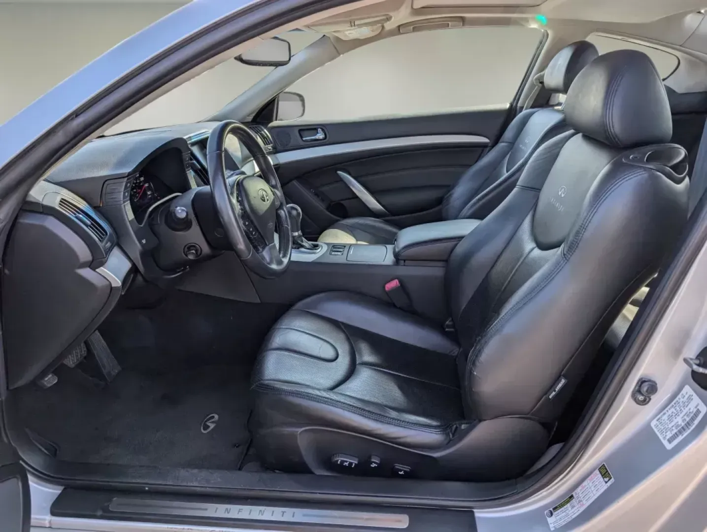 2008 Infiniti G37 Coupe (JNKCV64E78M) with an Gas V6 3.7L/225 engine, located at 5115 14th Ave., Columbus, GA, 31904, (706) 323-0345, 32.511494, -84.971046 - 2008 Infiniti G37 Coupe - Photo#10