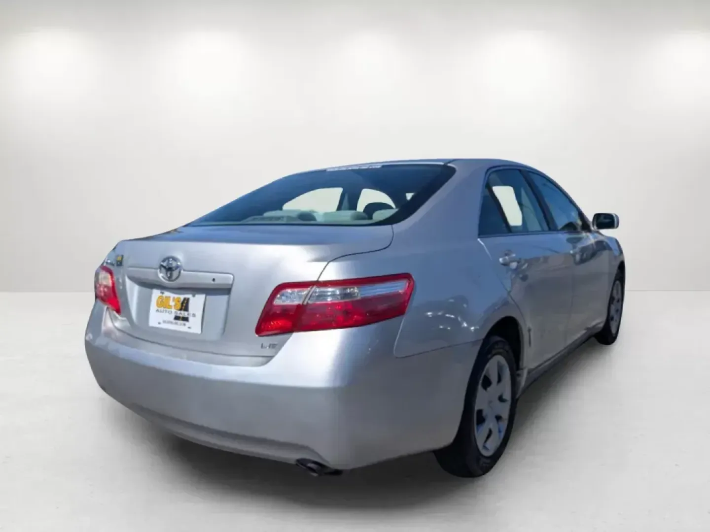 2008 Toyota Camry LE (4T1BE46KX8U) with an Other engine, located at 521 Old Farm Lane Rd, Prattville, AL, 36066, (334) 325-1505, 32.482460, -86.416367 - Experience the freedom of the open road with the 2008 Toyota Camry LE, available now at Gils Auto in Prattville, AL. This dependable sedan is perfect for budget-conscious buyers seeking a reliable vehicle for daily commutes, family outings, or weekend adventures. With its spacious interior and impre - Photo#4