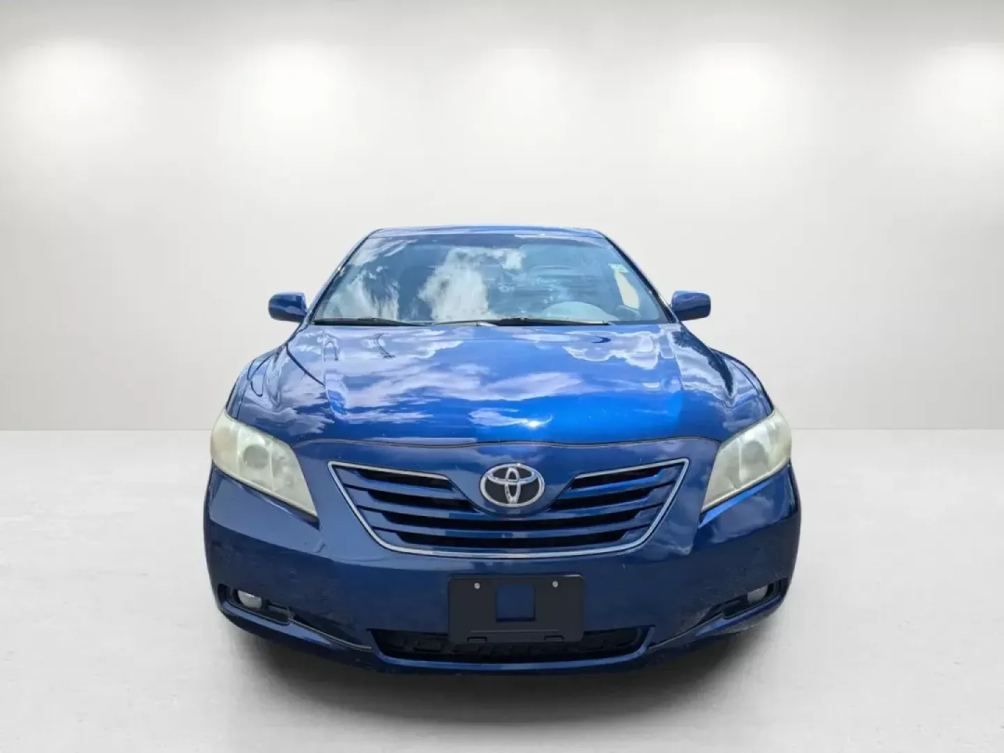 2008 Toyota Camry XLE (4T1BE46K28U) with an Gas I4 2.4L/144 engine, 5-Speed Automatic w/OD transmission, located at 804 22nd Ave, Phenix City, AL, 36870, (334) 297-1860, 32.484749, -85.024475 - **Drive into Adventure with the 2008 Toyota Camry XLE Perfect for Your Next Journey!**<br /> <br /> Are you searching for a reliable vehicle that effortlessly balances style, comfort, and performance? Look no further than the stunning **2008 Toyota Camry XLE**, available now at **Gils Auto - Phenix - Photo#1