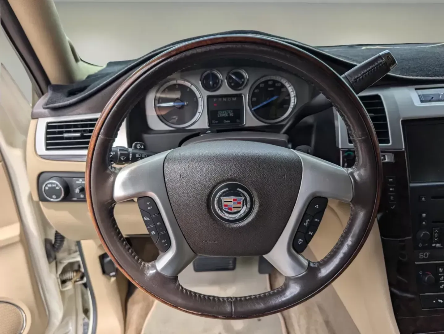 2009 /Cashmere/Cocoa Cadillac Escalade (1GYFC53229R) with an Gas V8 6.2L/376 engine, 6-Speed HD Automatic w/OD transmission, located at 3959 U.S. 80 W, Phenix City, AL, 36870, (334) 297-4885, 32.469296, -85.135185 - **Elevate Your Lifestyle with the 2009 Cadillac Escalade at Gils Auto Phenix City, AL!**<br /> <br /> Searching for an SUV that combines luxury with practicality? Look no further than this stunning 2009 Cadillac Escalade, available now at Gils Auto in Phenix City, AL! Perfect for family adventures, - Photo#14
