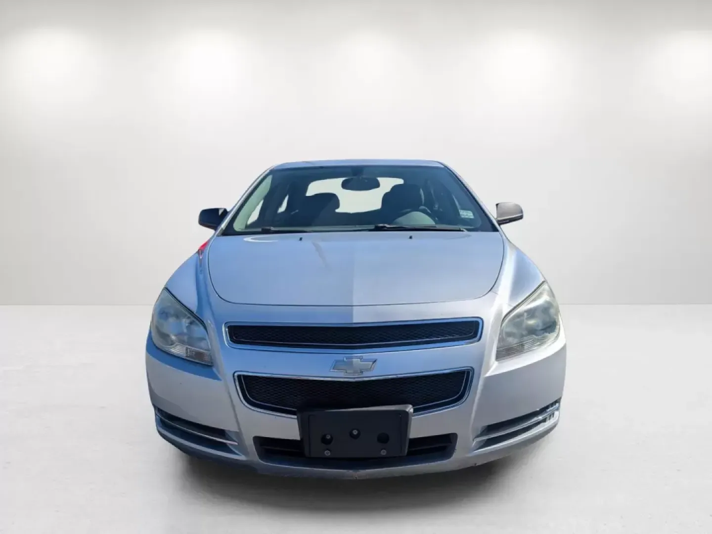 2009 /Titanium Chevrolet Malibu LS w/1LS (1G1ZG57B194) with an Other engine, located at 3959 U.S. 80 W, Phenix City, AL, 36870, (334) 297-4885, 32.469296, -85.135185 - ### 2009 Chevrolet Malibu LS w/1LS A Perfect Family Sedan for Any Journey!<br /> <br /> At Gils Auto in Phenix City, AL, we understand that finding the right vehicle is more than just a purchase; it's about enhancing your lifestyle. Imagine cruising down U.S. 80, the sun shining, and your family co - Photo#2