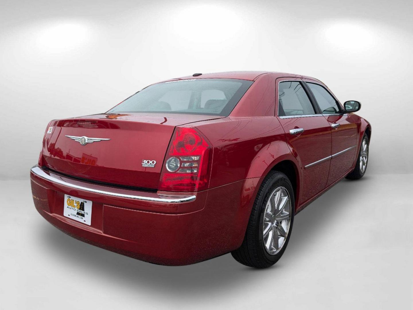 2009 /Dark slate gray Chrysler 300 Limited (2C3KA33V29H) with an Gas V6 3.5L/214 engine, 4-Speed Automatic transmission, located at 3959 U.S. 80 W, Phenix City, AL, 36870, (334) 297-4885, 32.469296, -85.135185 - 2009 Chrysler 300 Limited - Photo#4