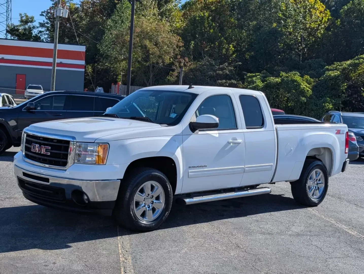 2009 /Very Dark Cashmere/Light Cashmere GMC Sierra 1500 SLT (1GTEC39039Z) with an Other engine, located at 3959 U.S. 80 W, Phenix City, AL, 36870, (334) 297-4885, 32.469296, -85.135185 - **Unleash Adventure with the 2009 GMC Sierra 1500 SLT Perfect for Your Next Journey!**<br /> <br /> If you're looking for a reliable pickup that effortlessly combines style, comfort, and versatility, look no further than the 2009 GMC Sierra 1500 SLT. This extended cab beauty is not just a vehicle; - Photo#7