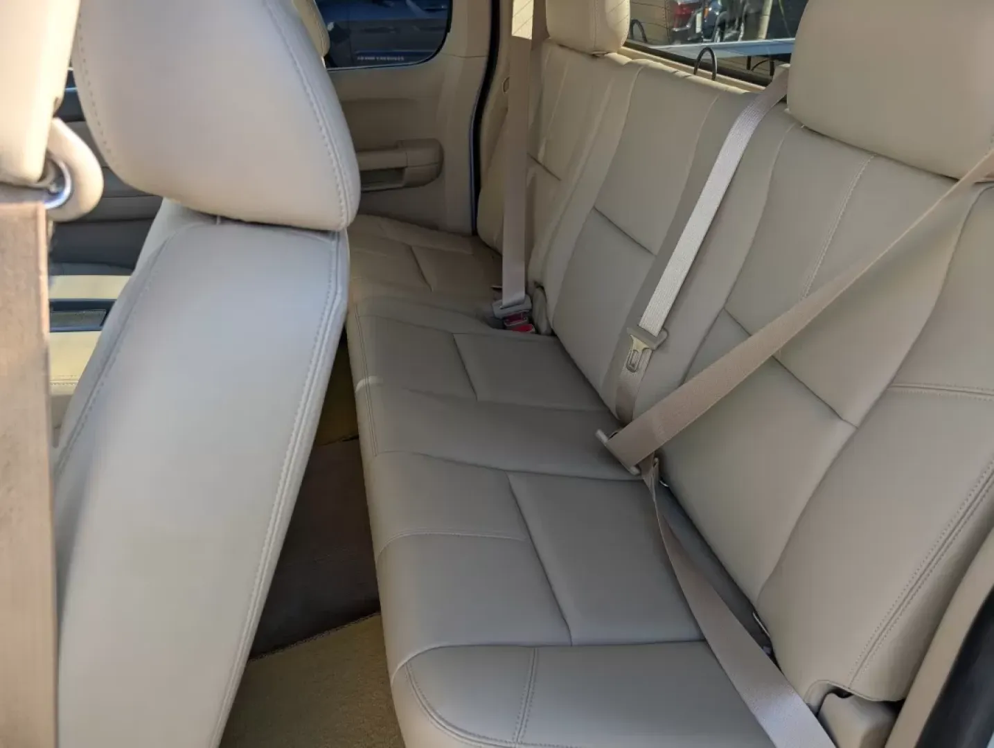 2009 /Very Dark Cashmere/Light Cashmere GMC Sierra 1500 SLT (1GTEC39039Z) with an Other engine, located at 3959 U.S. 80 W, Phenix City, AL, 36870, (334) 297-4885, 32.469296, -85.135185 - **Unleash Adventure with the 2009 GMC Sierra 1500 SLT Perfect for Your Next Journey!**<br /> <br /> If you're looking for a reliable pickup that effortlessly combines style, comfort, and versatility, look no further than the 2009 GMC Sierra 1500 SLT. This extended cab beauty is not just a vehicle; - Photo#12