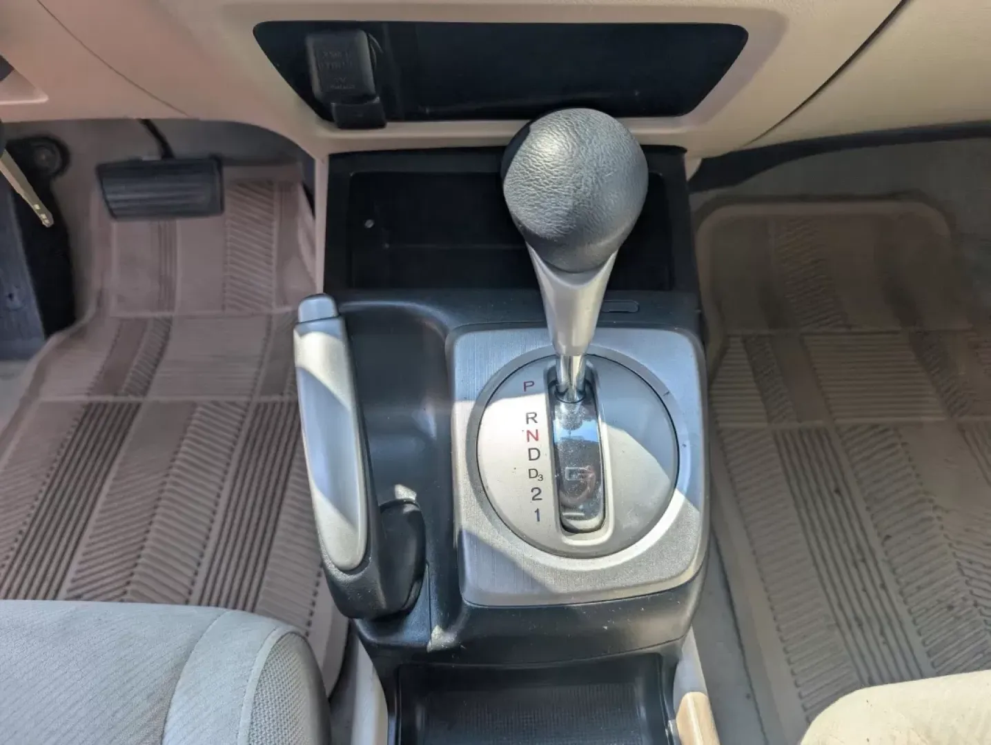 2009 Honda Civic Sdn LX (2HGFA16599H) with an Other engine, located at 3959 U.S. 80 W, Phenix City, AL, 36870, (334) 297-4885, 32.469296, -85.135185 - **Discover Your Next Adventure with the 2009 Honda Civic LX at Gils Auto!**<br /> <br /> Are you looking for a dependable vehicle that aligns with your busy lifestyle? The 2009 Honda Civic LX, available at Gils Auto in Phenix City, AL, is the perfect blend of efficiency and comfort, making it the id - Photo#13