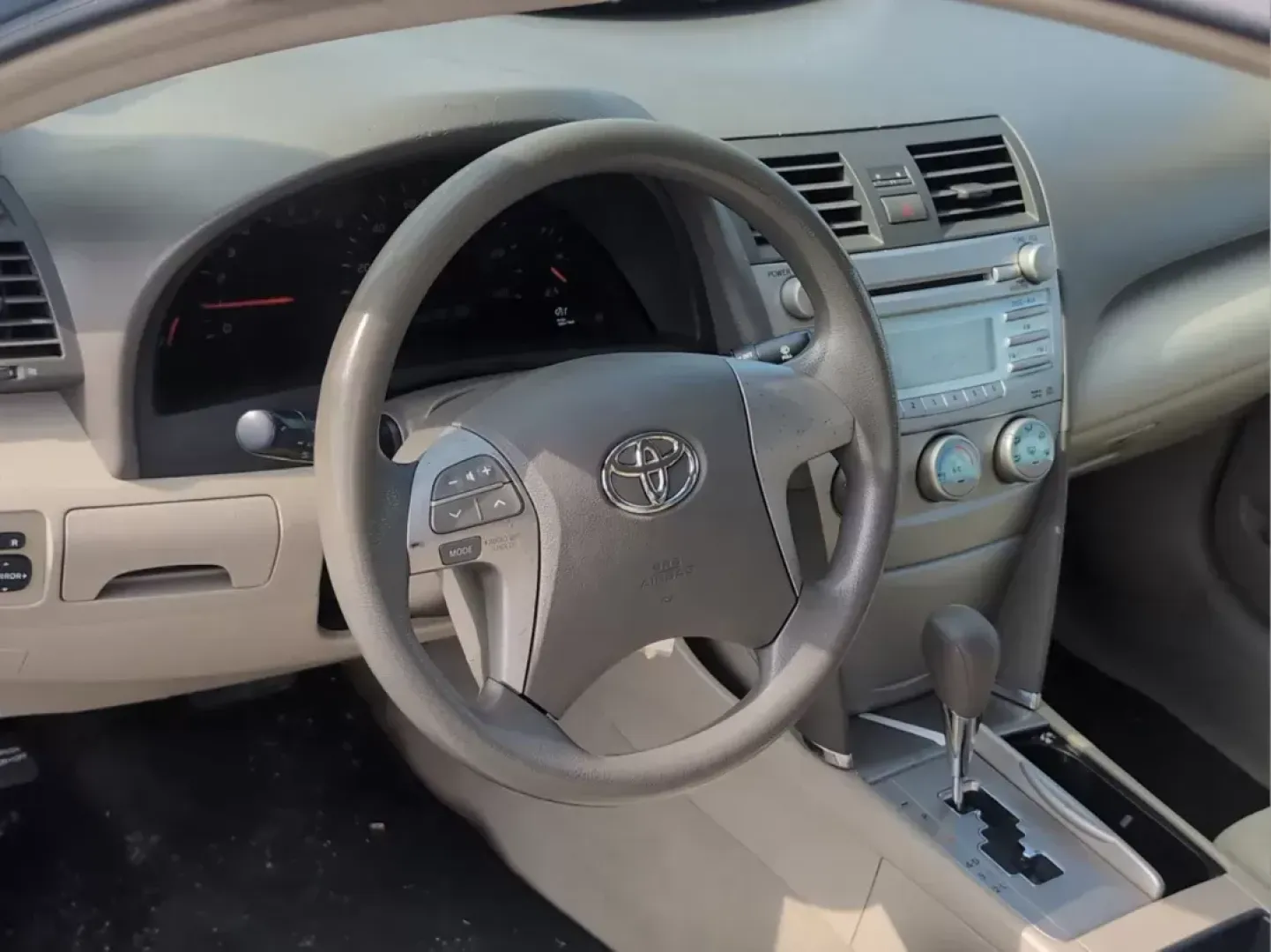 2009 /Ash Toyota Camry LE (4T1BE46K69U) with an Other engine, located at 521 Old Farm Lane Rd, Prattville, AL, 36066, (334) 325-1505, 32.482460, -86.416367 - **Elevate Your Daily Drive with the 2009 Toyota Camry LE Perfect for Family Adventures in Prattville!**<br /> <br /> If you're looking for a reliable sedan that seamlessly combines comfort, style, and performance, the 2009 Toyota Camry LE is the perfect match for your lifestyle. Whether you're navi - Photo#8