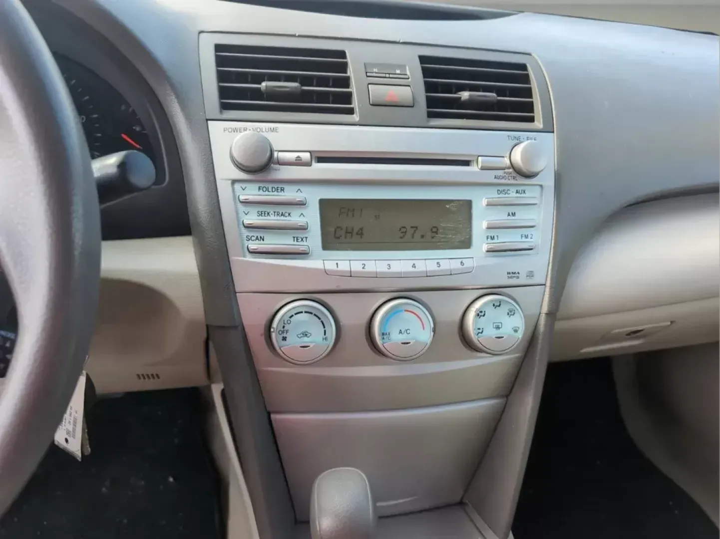 2009 /Ash Toyota Camry LE (4T1BE46K69U) with an Other engine, located at 521 Old Farm Lane Rd, Prattville, AL, 36066, (334) 325-1505, 32.482460, -86.416367 - **Elevate Your Daily Drive with the 2009 Toyota Camry LE Perfect for Family Adventures in Prattville!**<br /> <br /> If you're looking for a reliable sedan that seamlessly combines comfort, style, and performance, the 2009 Toyota Camry LE is the perfect match for your lifestyle. Whether you're navi - Photo#12