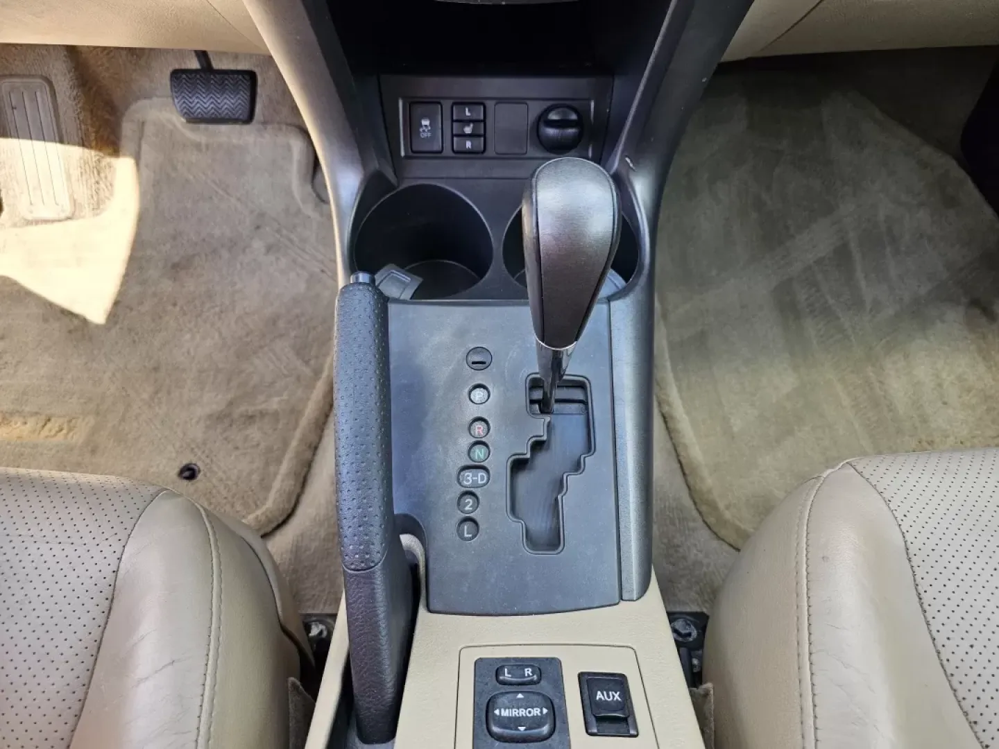 2009 Toyota RAV4 Ltd (2T3ZF31V29W) with an Other engine, located at 3959 U.S. 80 W, Phenix City, AL, 36870, (334) 297-4885, 32.469296, -85.135185 - Ready to elevate your driving experience? The 2009 Toyota RAV4 Ltd is the perfect companion for your busy lifestyle, whether you're navigating the daily grind of commutes, embarking on weekend adventures, or managing the demands of a growing family. This versatile SUV combines ample space, comfort, - Photo#13