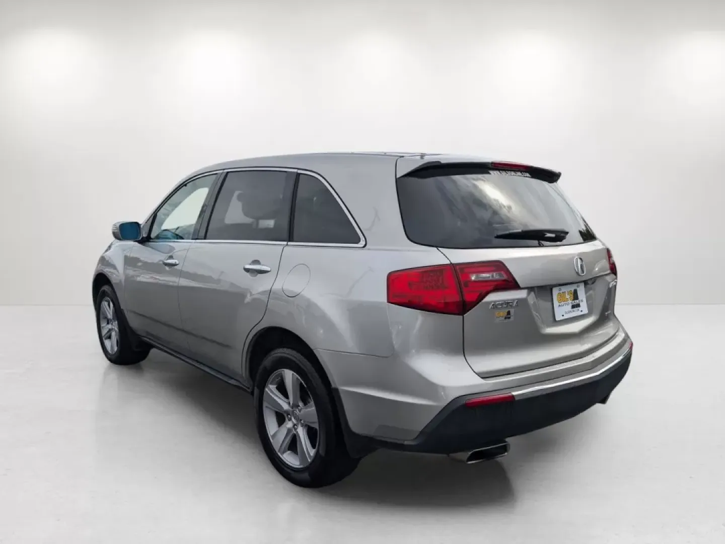 2010 Acura MDX Technology Pkg (2HNYD2H68AH) with an Other engine, located at 804 22nd Ave, Phenix City, AL, 36870, (334) 297-1860, 32.484749, -85.024475 - ### Embrace Adventure with the 2010 Acura MDX at Gils Auto Columbus, GA!<br /> <br /> Are you ready to elevate your family adventures or tackle your daily commute with style and comfort? Look no further than the sleek 2010 Acura MDX, available now at **Gils Auto**, located conveniently at **5115 14 - Photo#6