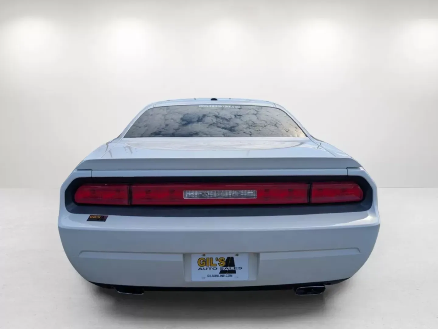 2010 /Dark Slate Gray Dodge Challenger R/T Classic (2B3CJ5DT1AH) with an Other engine, located at 1430 Gateway Drive, Opelika, AL, 36801, (334) 239-0944, 32.637871, -85.409790 - **Unleash Your Inner Adventurer with This 2010 Dodge Challenger R/T Classic!**<br /> <br /> Are you ready to experience the thrill of the open road? This 2010 Dodge Challenger R/T Classic is not just a car; it's a lifestyle statement designed for those who crave both performance and style. Whether y - Photo#5