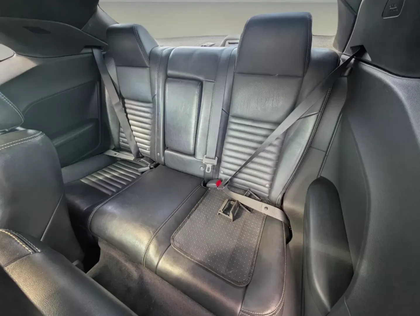 2010 /Dark Slate Gray Dodge Challenger R/T Classic (2B3CJ5DT1AH) with an Other engine, located at 1430 Gateway Drive, Opelika, AL, 36801, (334) 239-0944, 32.637871, -85.409790 - **Unleash Your Inner Adventurer with This 2010 Dodge Challenger R/T Classic!**<br /> <br /> Are you ready to experience the thrill of the open road? This 2010 Dodge Challenger R/T Classic is not just a car; it's a lifestyle statement designed for those who crave both performance and style. Whether y - Photo#10