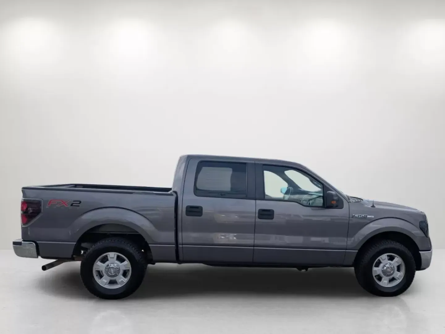 2010 Ford F-150 XLT (1FTEW1C82AF) with an Other engine, located at 1430 Gateway Drive, Opelika, AL, 36801, (334) 239-0944, 32.637871, -85.409790 - Are you ready to elevate your weekend adventures or enhance your daily commute? Look no further than this rugged yet refined 2010 Ford F-150 XLT, now available at Gils Auto in Phenix City, AL. This versatile crew cab pickup truck is perfect for growing families, outdoor enthusiasts, or anyone who ne - Photo#3