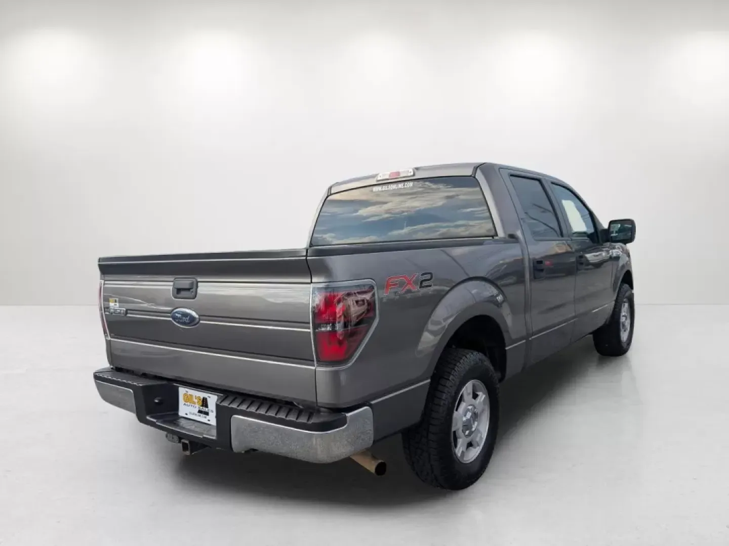 2010 Ford F-150 XLT (1FTEW1C82AF) with an Other engine, located at 1430 Gateway Drive, Opelika, AL, 36801, (334) 239-0944, 32.637871, -85.409790 - Are you ready to elevate your weekend adventures or enhance your daily commute? Look no further than this rugged yet refined 2010 Ford F-150 XLT, now available at Gils Auto in Phenix City, AL. This versatile crew cab pickup truck is perfect for growing families, outdoor enthusiasts, or anyone who ne - Photo#4
