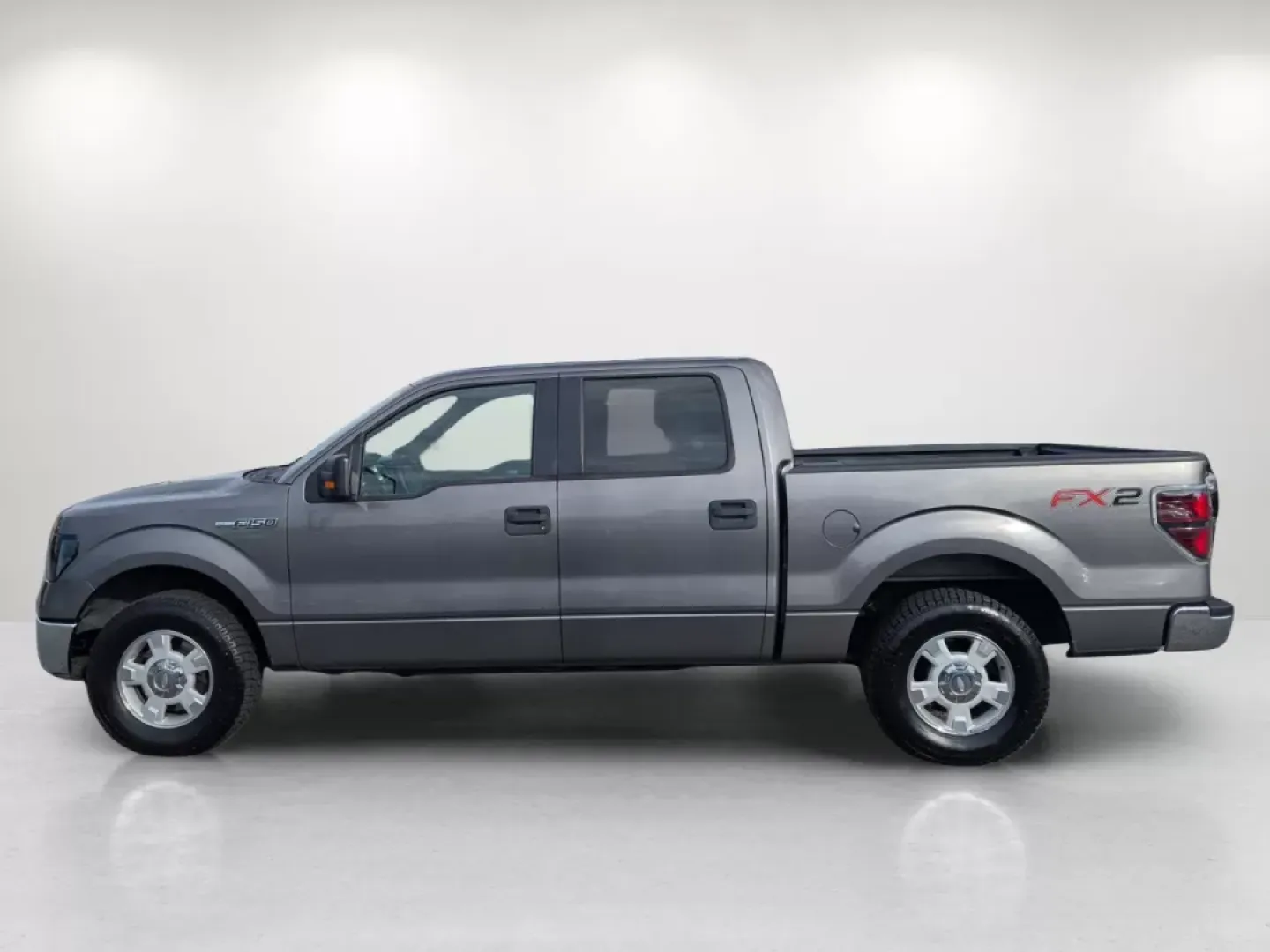 2010 Ford F-150 XLT (1FTEW1C82AF) with an Other engine, located at 1430 Gateway Drive, Opelika, AL, 36801, (334) 239-0944, 32.637871, -85.409790 - Are you ready to elevate your weekend adventures or enhance your daily commute? Look no further than this rugged yet refined 2010 Ford F-150 XLT, now available at Gils Auto in Phenix City, AL. This versatile crew cab pickup truck is perfect for growing families, outdoor enthusiasts, or anyone who ne - Photo#7