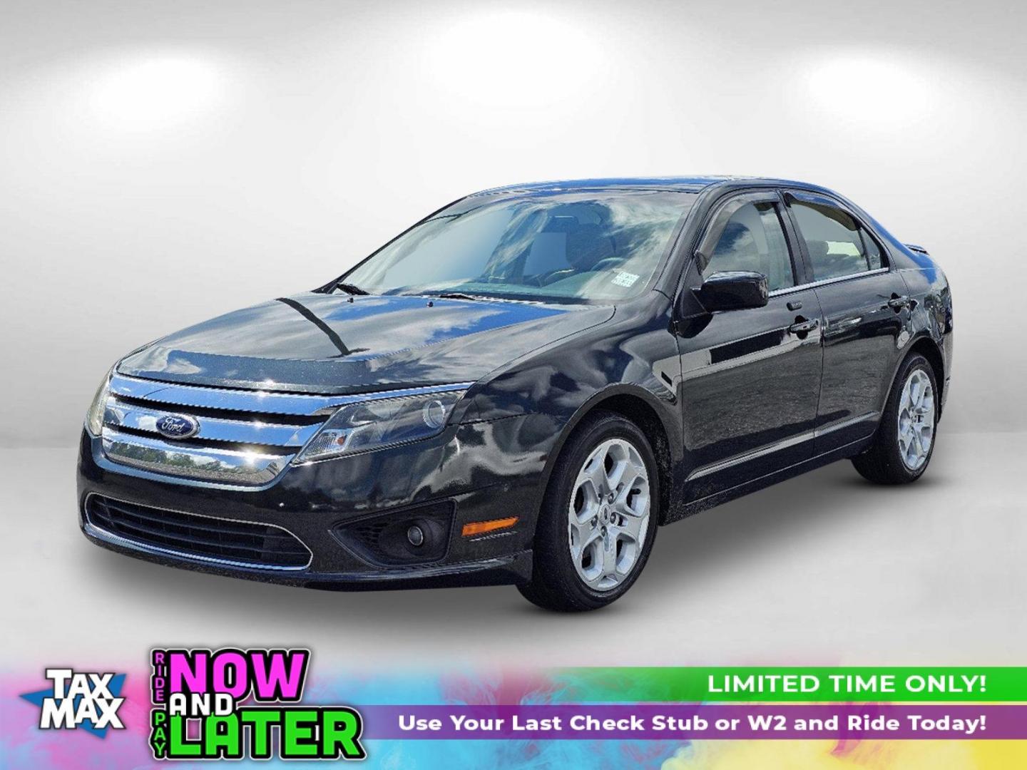 2010 Sterling Gray Metallic /Medium Light Stone Ford Fusion SE (3FAHP0HA4AR) with an Gas I4 2.5L/152 engine, located at 1430 Gateway Drive, Opelika, AL, 36801, (334) 239-0944, 32.637871, -85.409790 - 2010 Ford Fusion SE - Photo#0