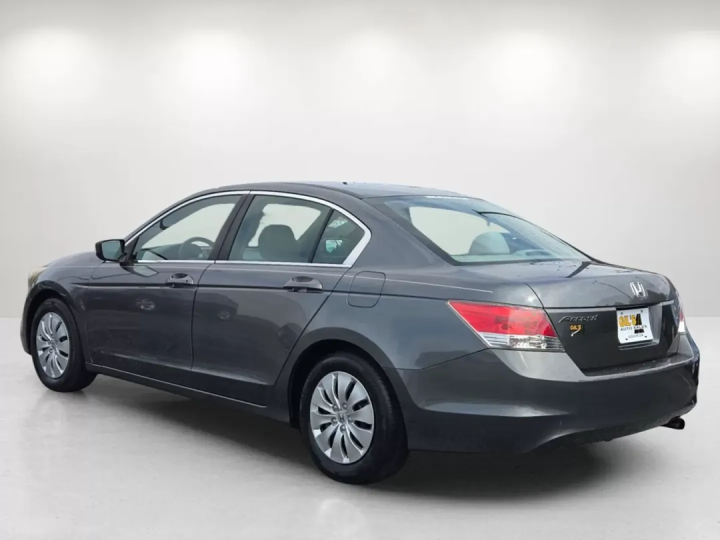 2010 Honda Accord Sdn LX (1HGCP2F3XAA) with an Other engine, located at 1430 Gateway Drive, Opelika, AL, 36801, (334) 239-0944, 32.637871, -85.409790 - **Discover Your Next Adventure with the 2010 Honda Accord LX Perfect for Your Daily Drive!**<br /> <br /> Are you searching for a reliable and stylish sedan that fits your active lifestyle? Look no further! Gils Auto in Phenix City, AL, has the ideal vehicle for you: the 2010 Honda Accord LX. Wheth - Photo#7