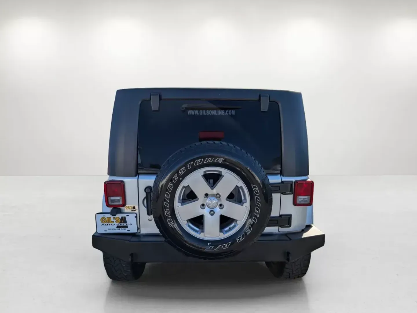 2010 /Dark Slate Gray/Medium Slate Gray Jeep Wrangler Unlimited Sahara (1J4BA5H13AL) with an Gas V6 3.8L/231 engine, 4-Speed Automatic transmission, located at 3959 U.S. 80 W, Phenix City, AL, 36870, (334) 297-4885, 32.469296, -85.135185 - 2010 Jeep Wrangler Unlimited Sahara - Photo#5