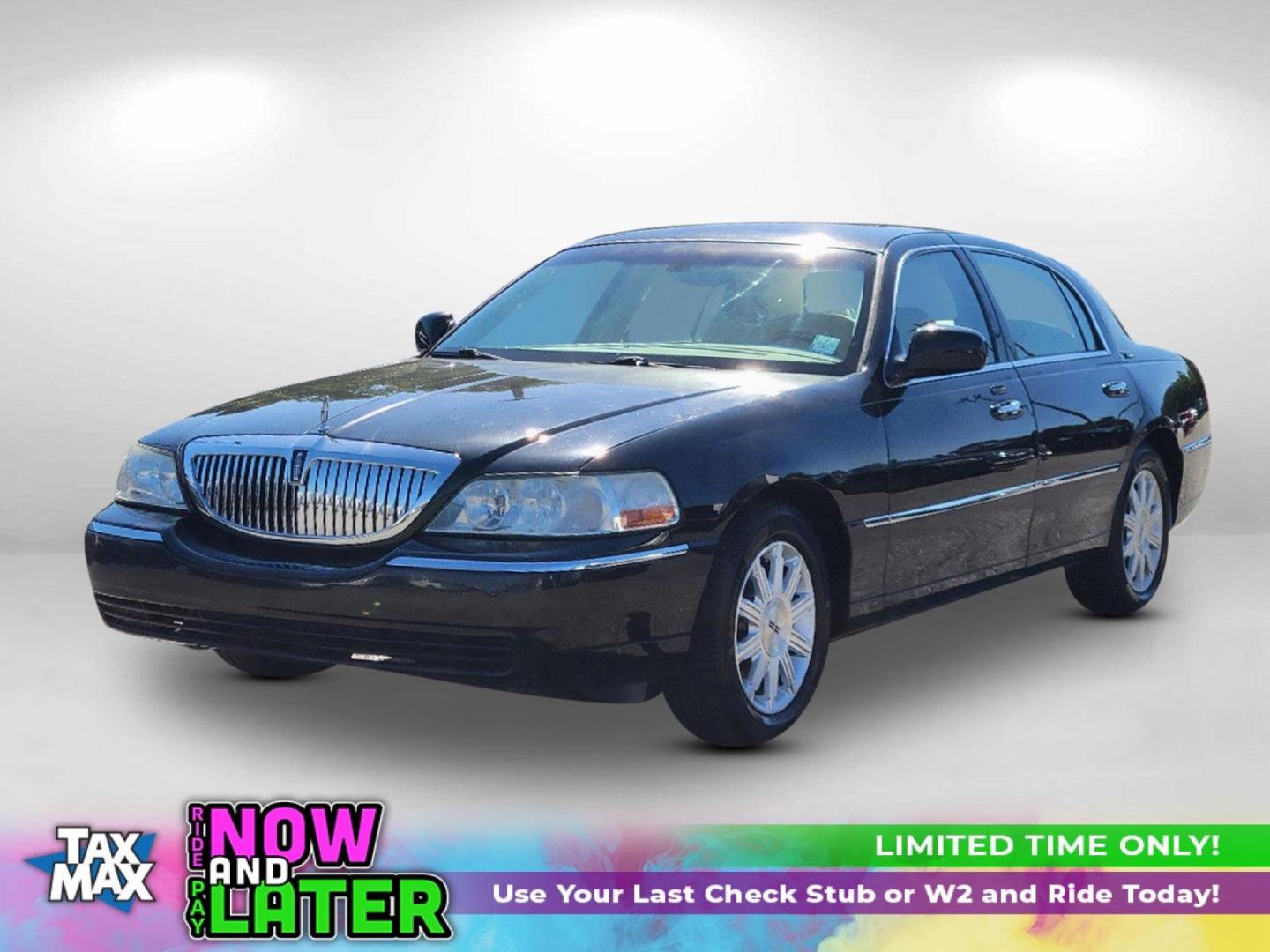 2010 Black Lincoln Town Car Signature Limited (2LNBL8CV4AX) with an Gas/Ethanol V8 4.6L/281 engine, 4-Speed Automatic w/OD transmission, located at 1430 Gateway Drive, Opelika, AL, 36801, (334) 239-0944, 32.637871, -85.409790 - 2010 Lincoln Town Car Signature Limited - Photo#0