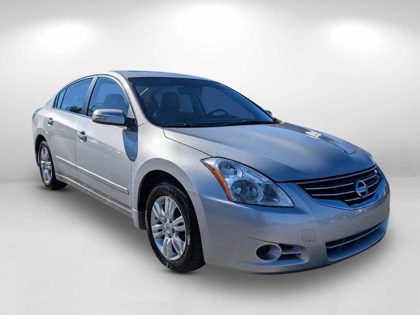 2010 /Charcoal Nissan Altima 2.5 SL (1N4AL2AP2AN) with an Gas I4 2.5L/ engine, 1-Speed Continuously Variable transmission, located at 5115 14th Ave., Columbus, GA, 31904, (706) 323-0345, 32.511494, -84.971046 - 2010 Nissan Altima 2.5 SL - Photo#2