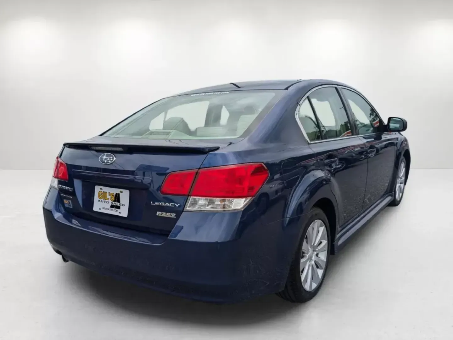2010 /Ivory Subaru Legacy Limited (4S3BMBJ63A3) with an Gas Flat 4-Cyl 2.5L/150 engine, 1-Speed CVT transmission, located at 521 Old Farm Lane Rd, Prattville, AL, 36066, (334) 325-1505, 32.482460, -86.416367 - **Unlock Your Adventures with the 2010 Subaru Legacy Limited!** <br /> <br /> Are you ready to elevate your daily drive? Whether you're commuting to work in Montgomery, planning a weekend getaway to the beautiful scenic routes of Prattville, or simply running errands around town, the 2010 Subaru Leg - Photo#4
