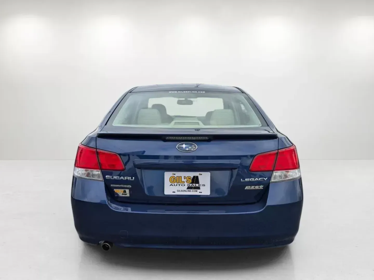 2010 /Ivory Subaru Legacy Limited (4S3BMBJ63A3) with an Gas Flat 4-Cyl 2.5L/150 engine, 1-Speed CVT transmission, located at 521 Old Farm Lane Rd, Prattville, AL, 36066, (334) 325-1505, 32.482460, -86.416367 - **Unlock Your Adventures with the 2010 Subaru Legacy Limited!** <br /> <br /> Are you ready to elevate your daily drive? Whether you're commuting to work in Montgomery, planning a weekend getaway to the beautiful scenic routes of Prattville, or simply running errands around town, the 2010 Subaru Leg - Photo#5